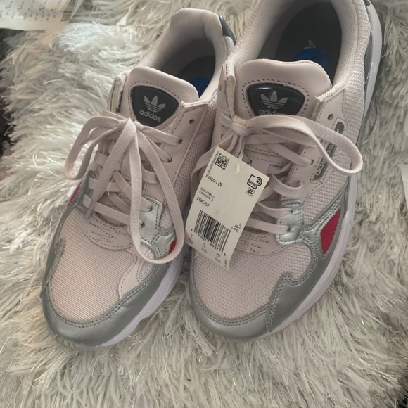 Adidas falcon Silver 6.5 - Picture 5 of 5